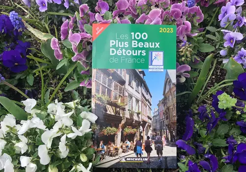 Le guide des Plus Beaux Détours de France 2023 est arrivé
